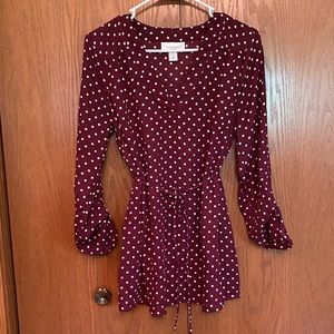 Motherhood Maternity waist tie blouse. S.